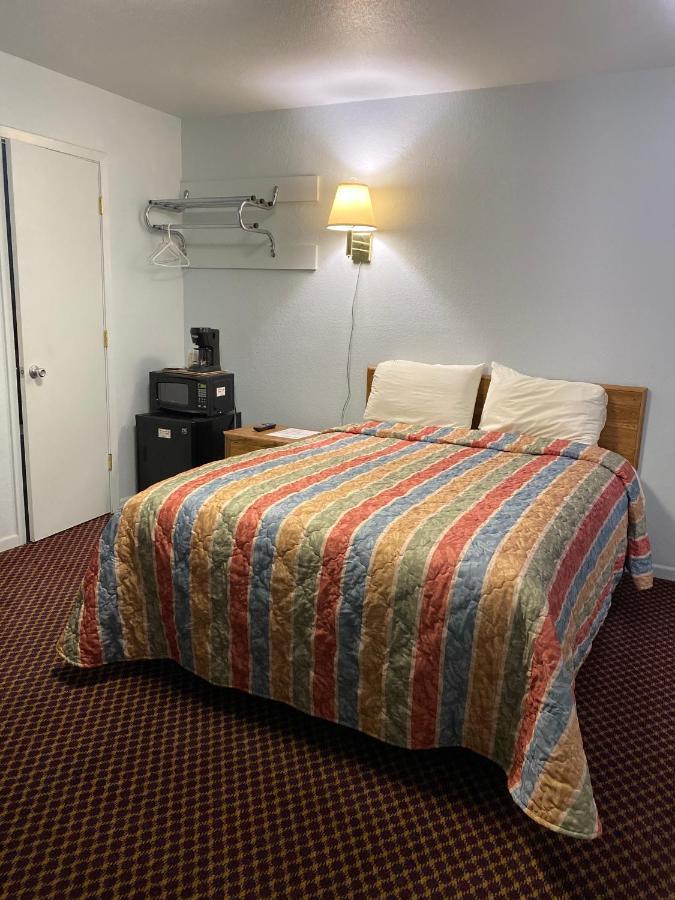 Regency Inn Comanche Екстериор снимка